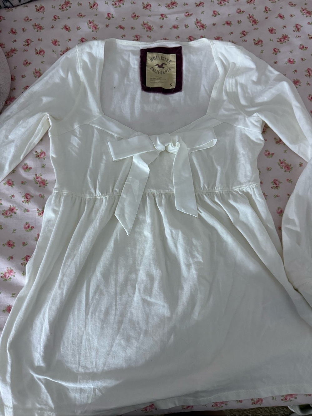 Hollister White Long-Sleeve Tie-Front Scoop Neck Tunic